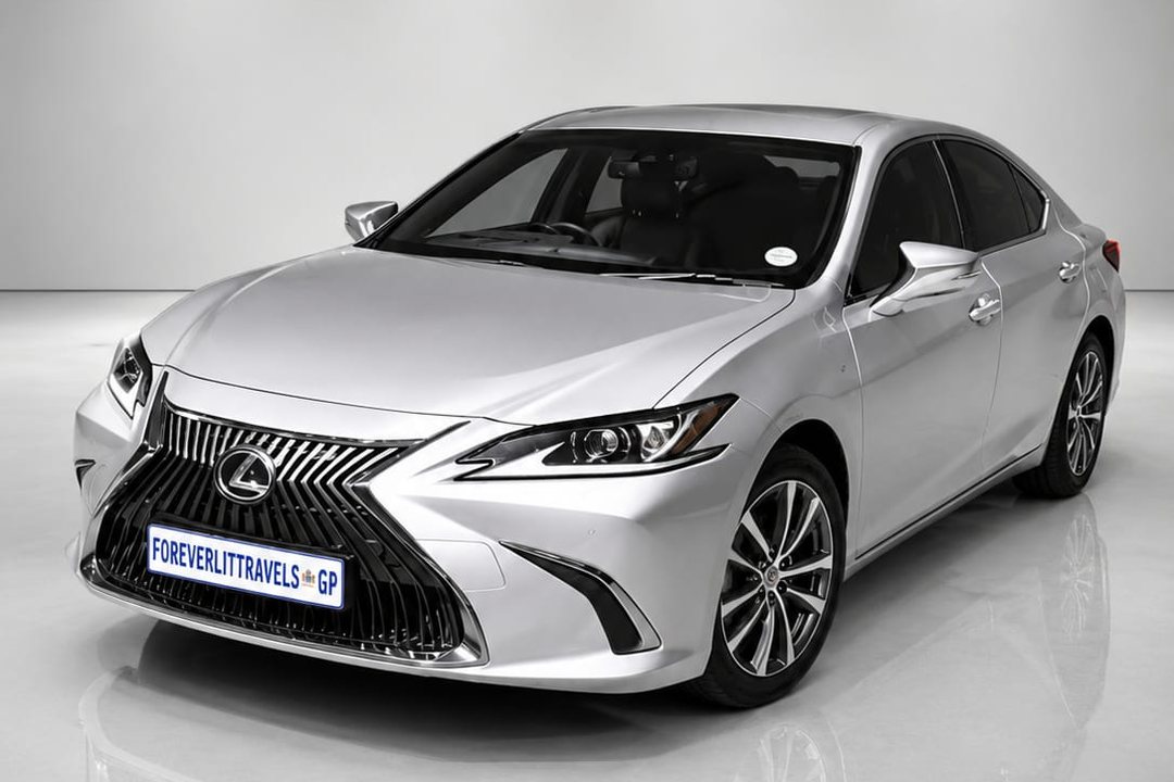 Lexus ES 250 available for hire from Foreverlit